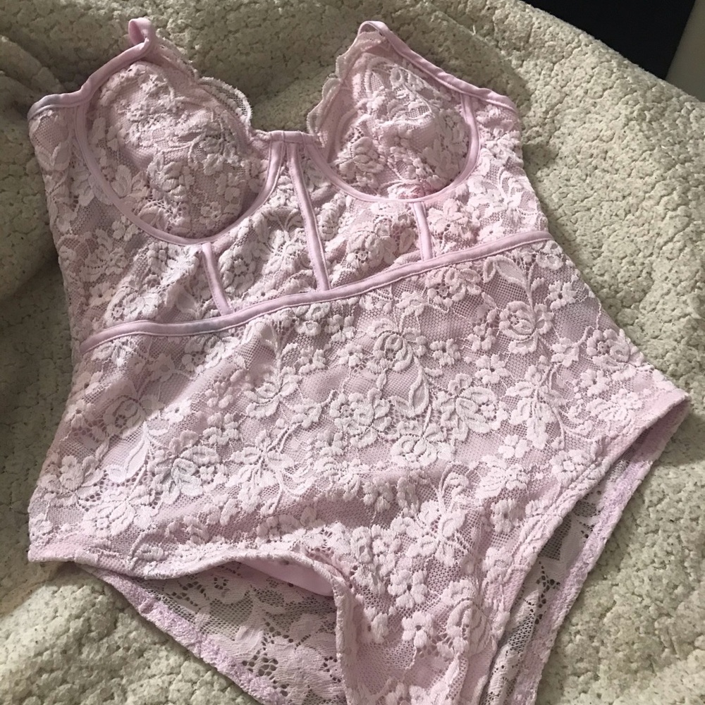 Pink bodysuit - Picture 4 of 4